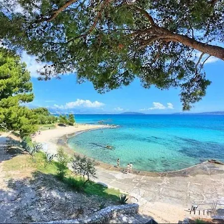 Apartment 2min Walk To The , Large Seaview Terraces 2 Apts, Bbq, Parking Kastela