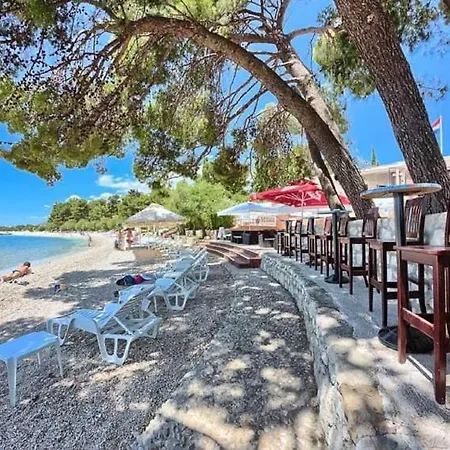 2min Walk To The , Large Seaview Terraces 2 Apts, Bbq, Parking *