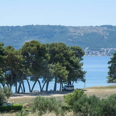 2min Walk To The , Large Seaview Terraces 2 Apts, Bbq, Parking Apartment