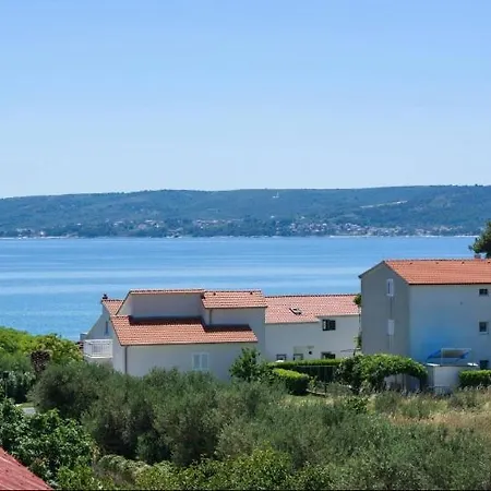 2min Walk To The , Large Seaview Terraces 2 Apts, Bbq, Parking