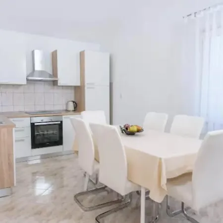 2min Walk To The , Large Seaview Terraces 2 Apts, Bbq, Parking